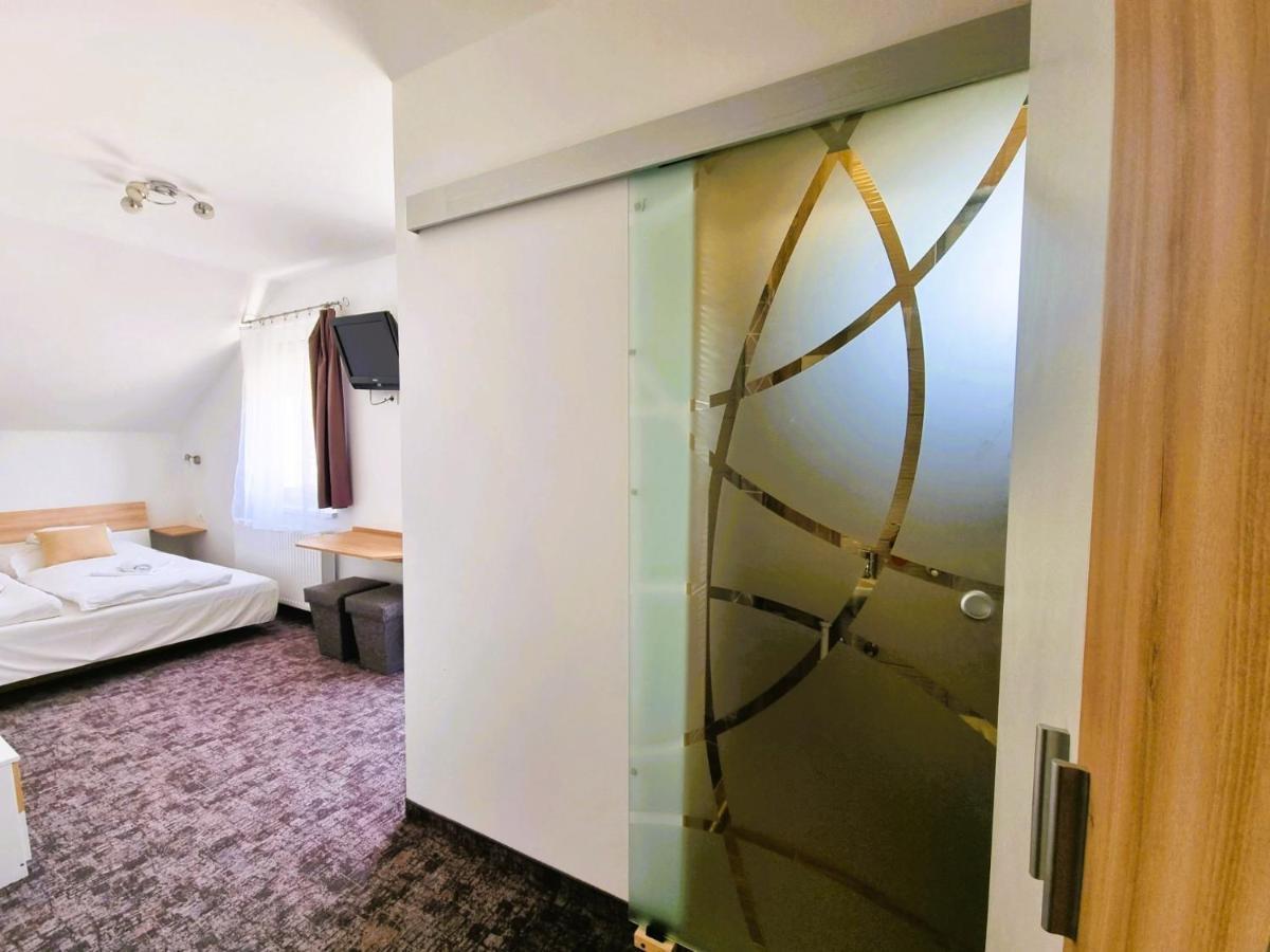 Duna-Beach Apartman Kimle Exteriör bild