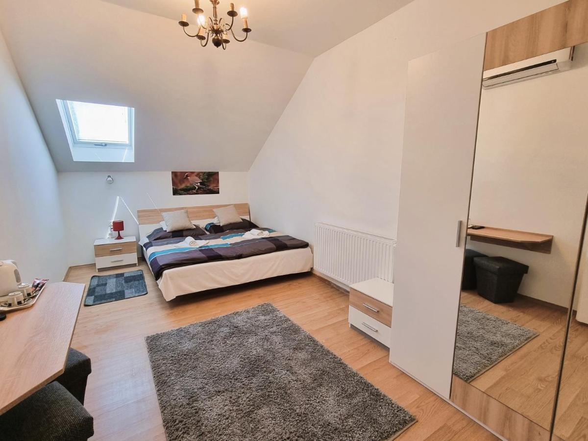 Duna-Beach Apartman Kimle Exteriör bild